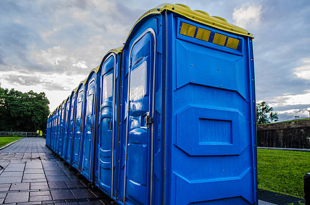 Portable Toilet Options We Offer in Oak Park, MI